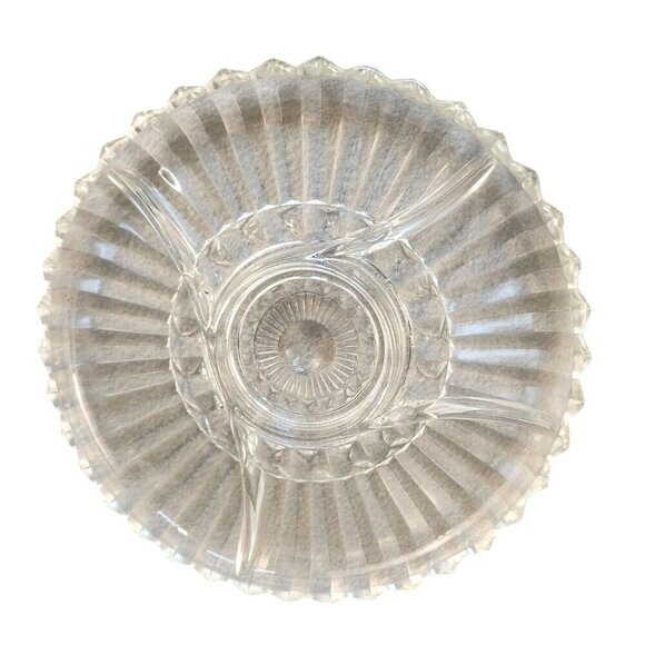 Clear Glass Divided Serving Platter With Scalloped Edges & Center Dip Bowl 12 I - Picture 4 of 10